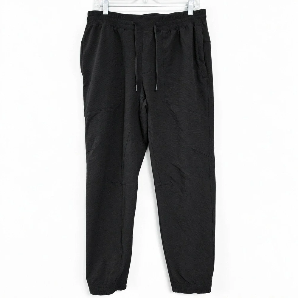 NWT Lululemon License to Train Textured Jogger Pants Mens L Black Athlesuire Gym